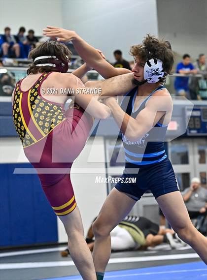 Thumbnail 1 in 25th Annual Men's Doc Hess Classic photogallery.