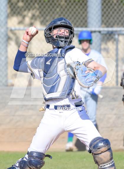 Thumbnail 2 in Doherty vs. Bend (Coach Bob National Invitational) photogallery.