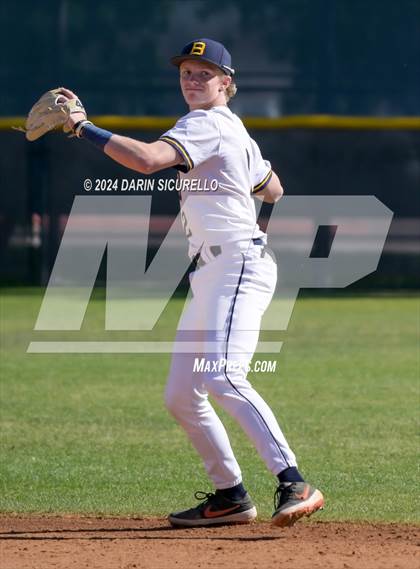 Thumbnail 2 in Doherty vs. Bend (Coach Bob National Invitational) photogallery.