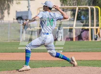 Thumbnail 1 in Doherty vs. Bend (Coach Bob National Invitational) photogallery.