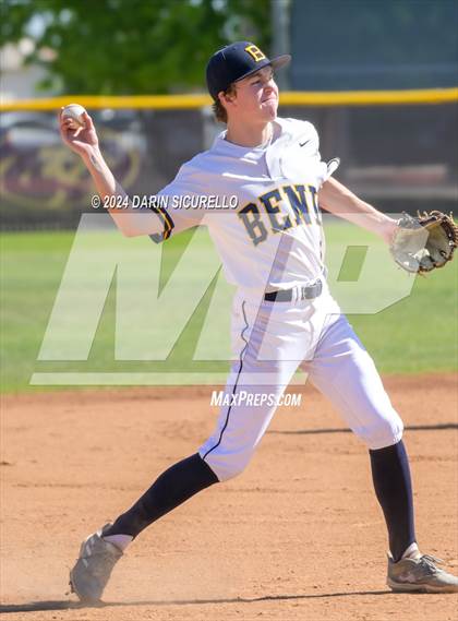 Thumbnail 1 in Doherty vs. Bend (Coach Bob National Invitational) photogallery.