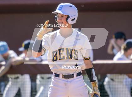 Thumbnail 2 in Doherty vs. Bend (Coach Bob National Invitational) photogallery.