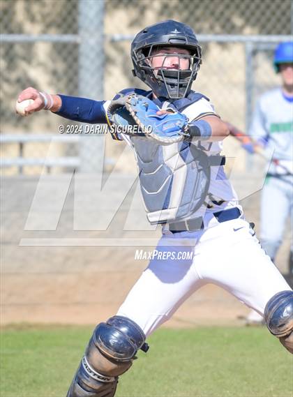 Thumbnail 1 in Doherty vs. Bend (Coach Bob National Invitational) photogallery.