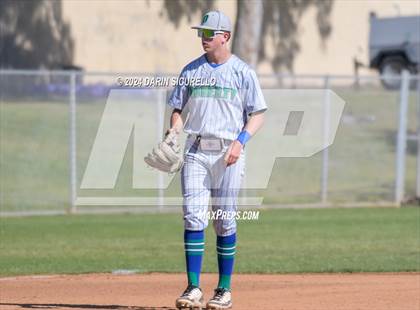 Thumbnail 3 in Doherty vs. Bend (Coach Bob National Invitational) photogallery.