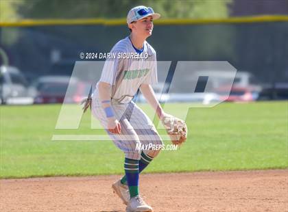 Thumbnail 3 in Doherty vs. Bend (Coach Bob National Invitational) photogallery.