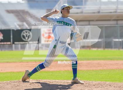 Thumbnail 2 in Doherty vs. Bend (Coach Bob National Invitational) photogallery.