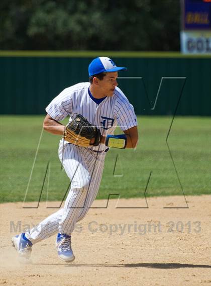 Thumbnail 1 in South Beauregard vs DeRidder (Coleman's Lawn Care Knight Classic) photogallery.