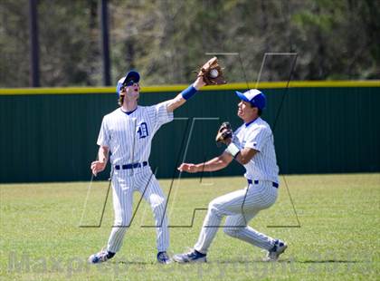 Thumbnail 1 in South Beauregard vs DeRidder (Coleman's Lawn Care Knight Classic) photogallery.