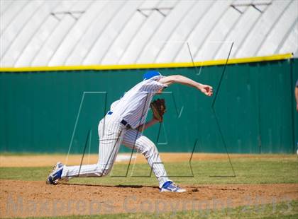 Thumbnail 3 in South Beauregard vs DeRidder (Coleman's Lawn Care Knight Classic) photogallery.