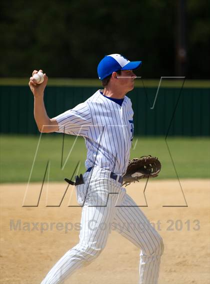 Thumbnail 2 in South Beauregard vs DeRidder (Coleman's Lawn Care Knight Classic) photogallery.