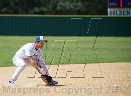 Thumbnail 3 in South Beauregard vs DeRidder (Coleman's Lawn Care Knight Classic) photogallery.