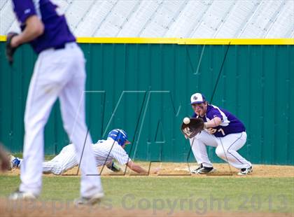Thumbnail 3 in South Beauregard vs DeRidder (Coleman's Lawn Care Knight Classic) photogallery.