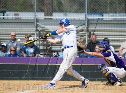 Thumbnail 2 in South Beauregard vs DeRidder (Coleman's Lawn Care Knight Classic) photogallery.