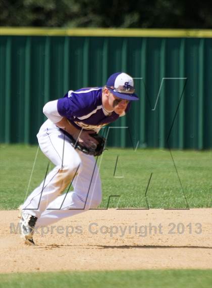 Thumbnail 3 in South Beauregard vs DeRidder (Coleman's Lawn Care Knight Classic) photogallery.