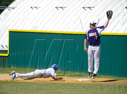 Thumbnail 2 in South Beauregard vs DeRidder (Coleman's Lawn Care Knight Classic) photogallery.