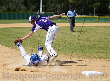 Thumbnail 3 in South Beauregard vs DeRidder (Coleman's Lawn Care Knight Classic) photogallery.