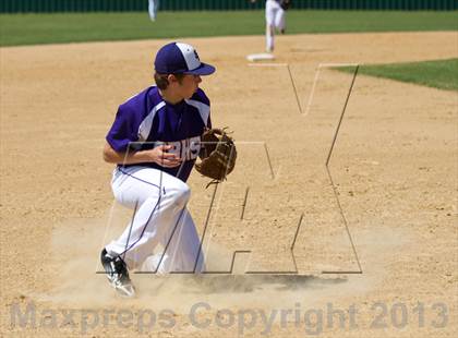 Thumbnail 3 in South Beauregard vs DeRidder (Coleman's Lawn Care Knight Classic) photogallery.