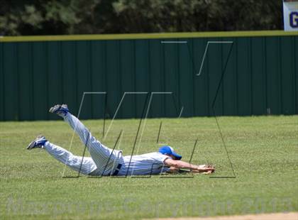 Thumbnail 1 in South Beauregard vs DeRidder (Coleman's Lawn Care Knight Classic) photogallery.