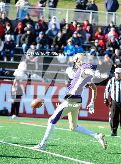 Thumbnail 3 in Plainedge vs. Sayville (Long Island Conference III Final) photogallery.