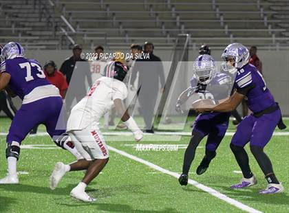 Thumbnail 1 in Klein Cain vs Westfield (UIL Football 6A Division I Area Playoff) photogallery.