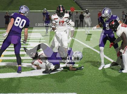 Thumbnail 3 in Klein Cain vs Westfield (UIL Football 6A Division I Area Playoff) photogallery.