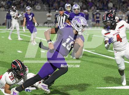 Thumbnail 1 in Klein Cain vs Westfield (UIL Football 6A Division I Area Playoff) photogallery.