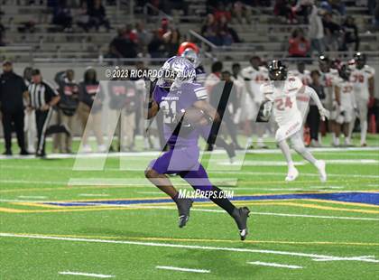 Thumbnail 2 in Klein Cain vs Westfield (UIL Football 6A Division I Area Playoff) photogallery.