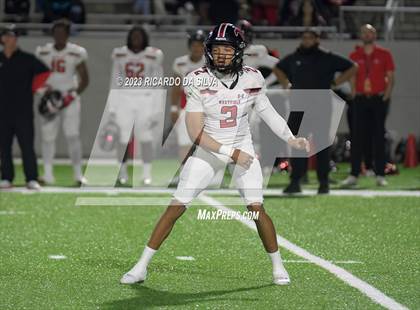 Thumbnail 3 in Klein Cain vs Westfield (UIL Football 6A Division I Area Playoff) photogallery.