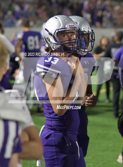 Thumbnail 2 in Klein Cain vs Westfield (UIL Football 6A Division I Area Playoff) photogallery.