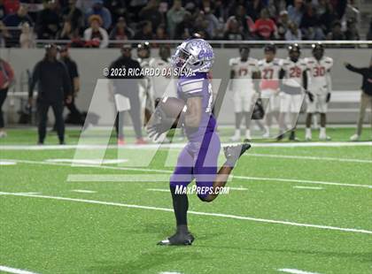 Thumbnail 3 in Klein Cain vs Westfield (UIL Football 6A Division I Area Playoff) photogallery.