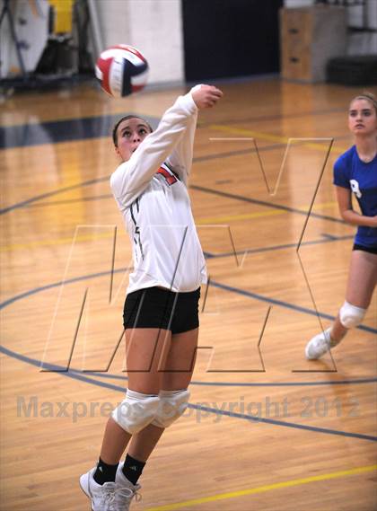 Thumbnail 3 in Bishop Gorman vs Agassi (LMCA Fall Classic) photogallery.