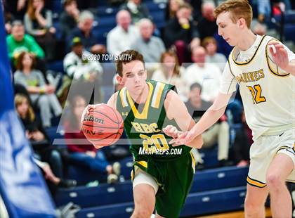 Thumbnail 3 in Red Bank Catholic vs Toms River North (NJSIAA Shore Conference Semifinal) photogallery.