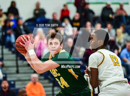 Thumbnail 2 in Red Bank Catholic vs Toms River North (NJSIAA Shore Conference Semifinal) photogallery.