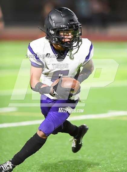 Thumbnail 3 in O'Connor vs. Millennium (Freshman) photogallery.