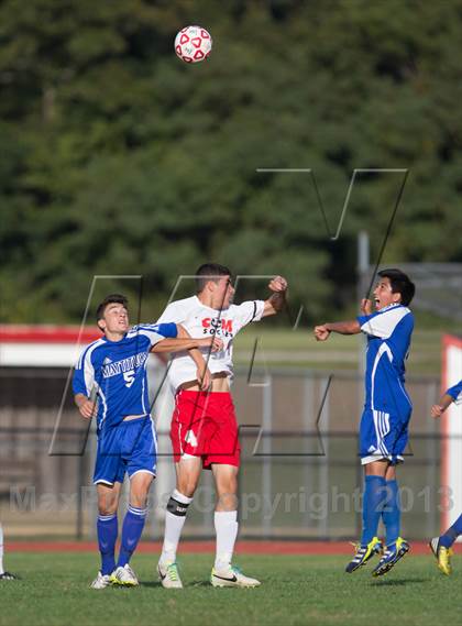 Thumbnail 2 in Mattituck vs Center Moriches photogallery.