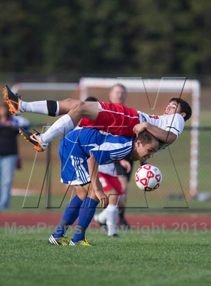 Thumbnail 3 in Mattituck vs Center Moriches photogallery.