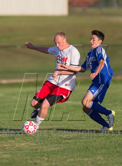 Thumbnail 3 in Mattituck vs Center Moriches photogallery.