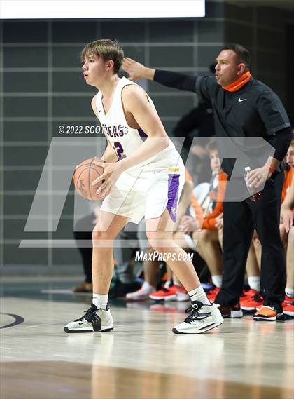Thumbnail 1 in Waverly vs. McClain (OHSAA D2 Regional Semifinal) photogallery.