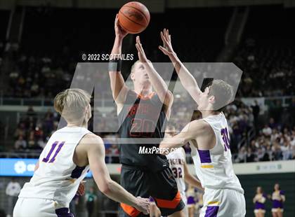 Thumbnail 1 in Waverly vs. McClain (OHSAA D2 Regional Semifinal) photogallery.