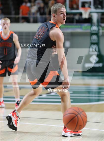 Thumbnail 3 in Waverly vs. McClain (OHSAA D2 Regional Semifinal) photogallery.