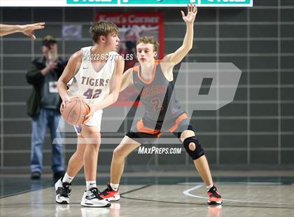 Thumbnail 1 in Waverly vs. McClain (OHSAA D2 Regional Semifinal) photogallery.