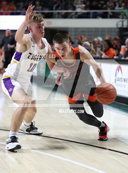 Thumbnail 1 in Waverly vs. McClain (OHSAA D2 Regional Semifinal) photogallery.