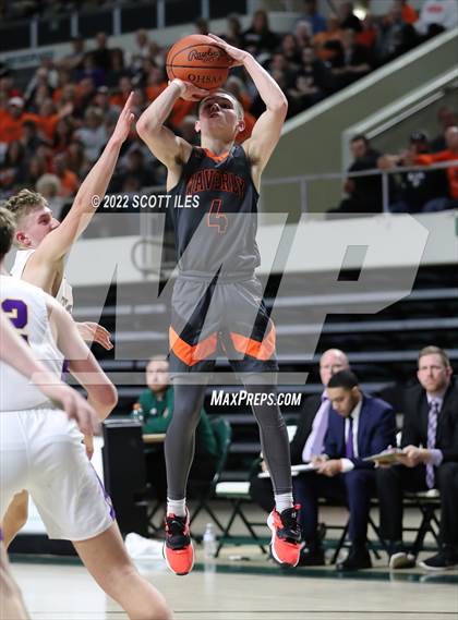 Thumbnail 1 in Waverly vs. McClain (OHSAA D2 Regional Semifinal) photogallery.