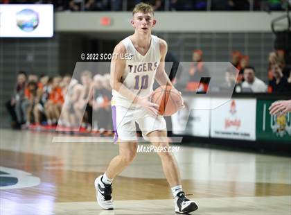 Thumbnail 2 in Waverly vs. McClain (OHSAA D2 Regional Semifinal) photogallery.