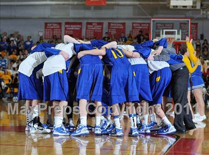 Thumbnail 2 in Meridian vs. Trico (IHSA Class 1A Norris City Sectional Championship) photogallery.