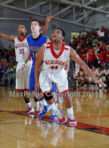Thumbnail 1 in Meridian vs. Trico (IHSA Class 1A Norris City Sectional Championship) photogallery.