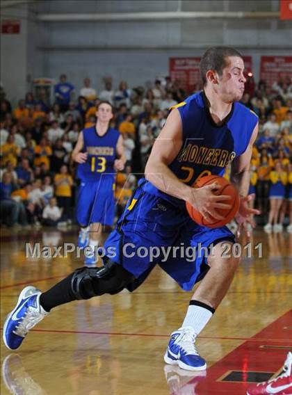 Thumbnail 1 in Meridian vs. Trico (IHSA Class 1A Norris City Sectional Championship) photogallery.