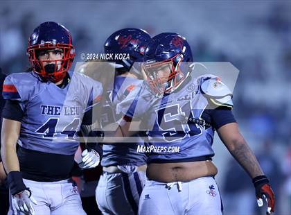 Thumbnail 3 in Inglewood vs. Leuzinger photogallery.