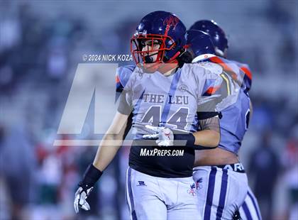Thumbnail 2 in Inglewood vs. Leuzinger photogallery.