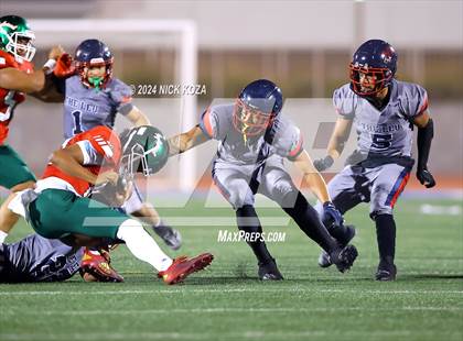 Thumbnail 3 in Inglewood vs. Leuzinger photogallery.
